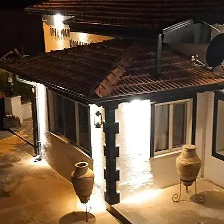 Ipekyolu Garden Гостевой дом Аванос