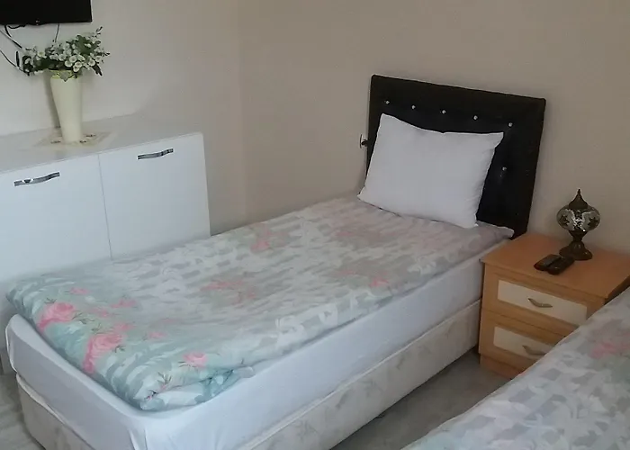 Ipekyolu Garden بيت ضيافة 4*