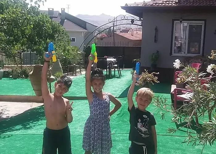 Ipekyolu Garden بيت ضيافة