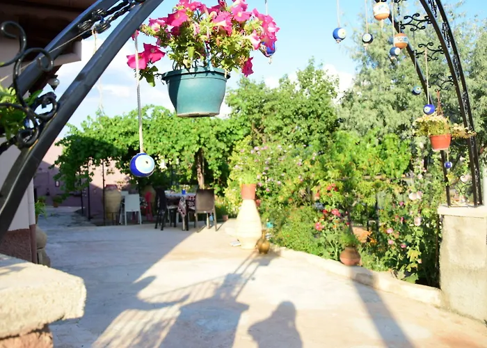 Ipekyolu Garden بيت ضيافة