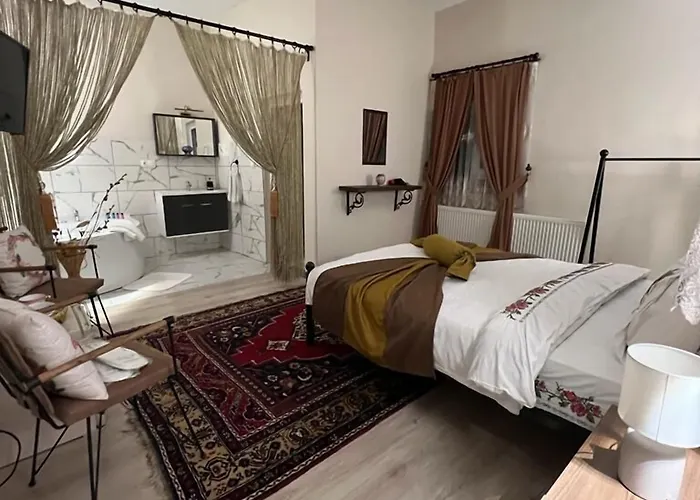 Ipekyolu Garden بيت ضيافة