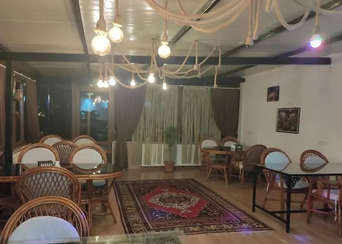 Ipekyolu Garden بيت ضيافة